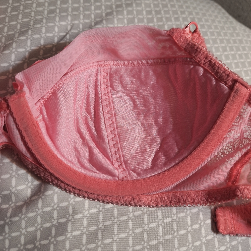 🚩 SALE VS Victoria's Secret Bra 34C Rose Pink - Picture 3 of 4